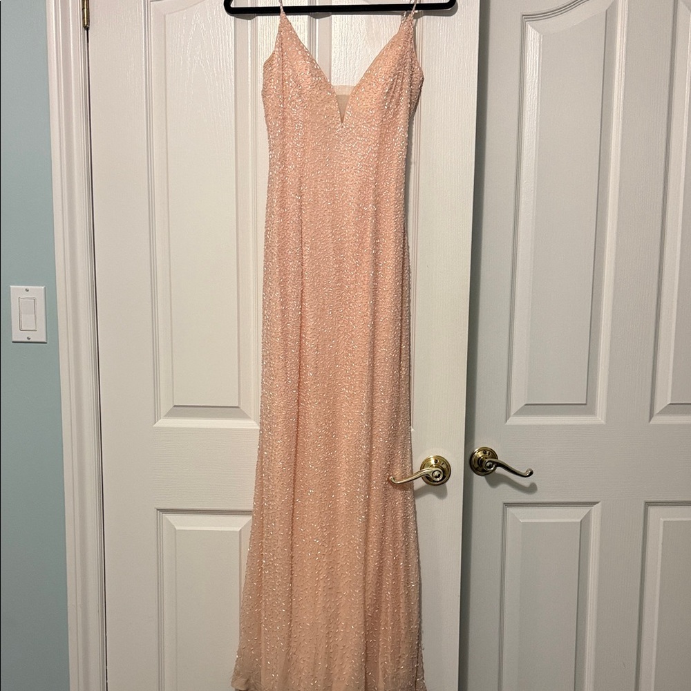 Sherri Hill Elegant pink Evening Gown with beading